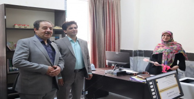 تبریک روز استاد توسط سرپرست دانشکده علوم پزشکی ساوه